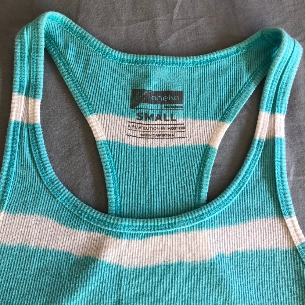 Tank top - Picture 3 of 5